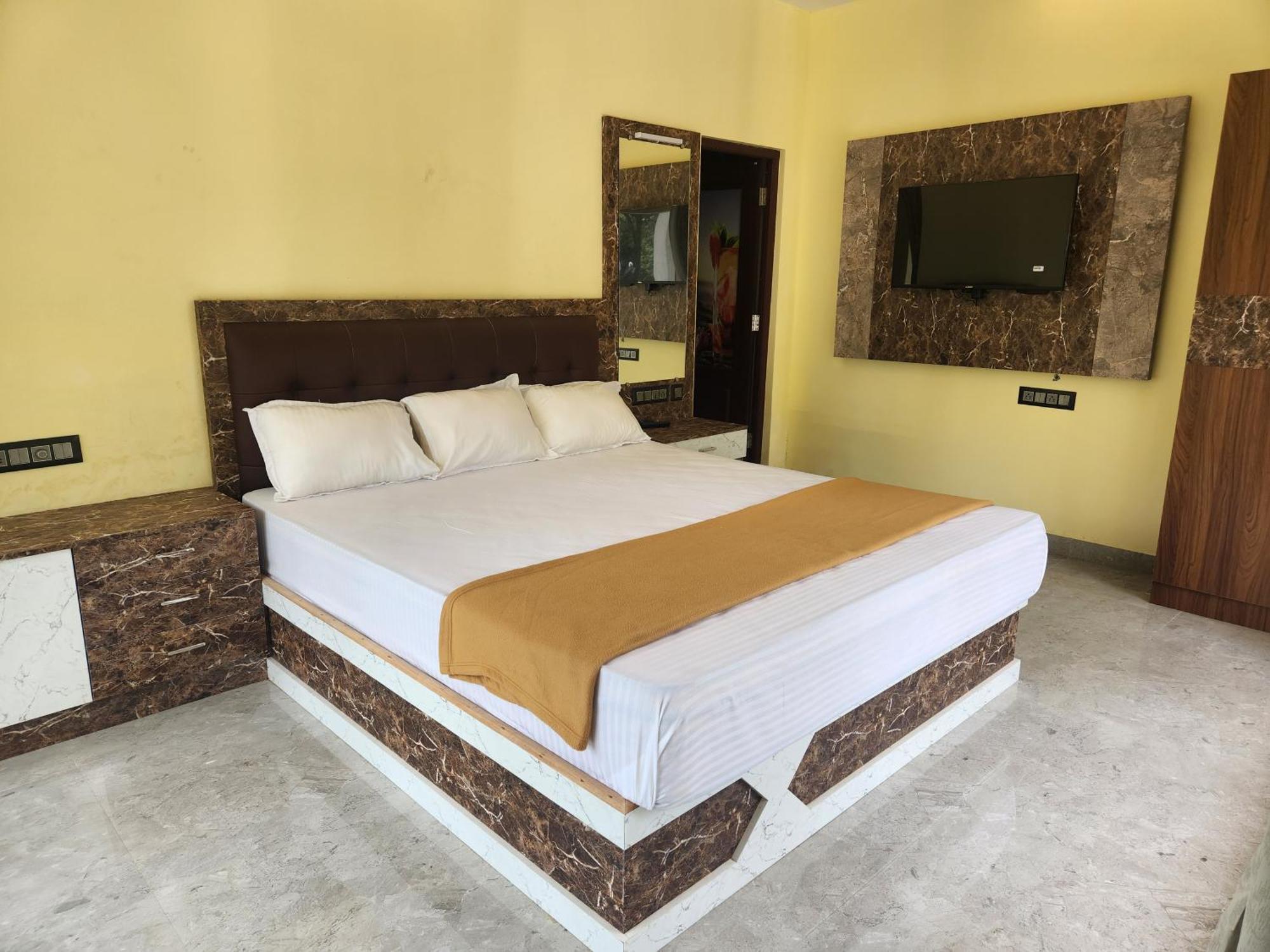 Krishnabhavan Resorts เยอร์โคด ภายนอก รูปภาพ
